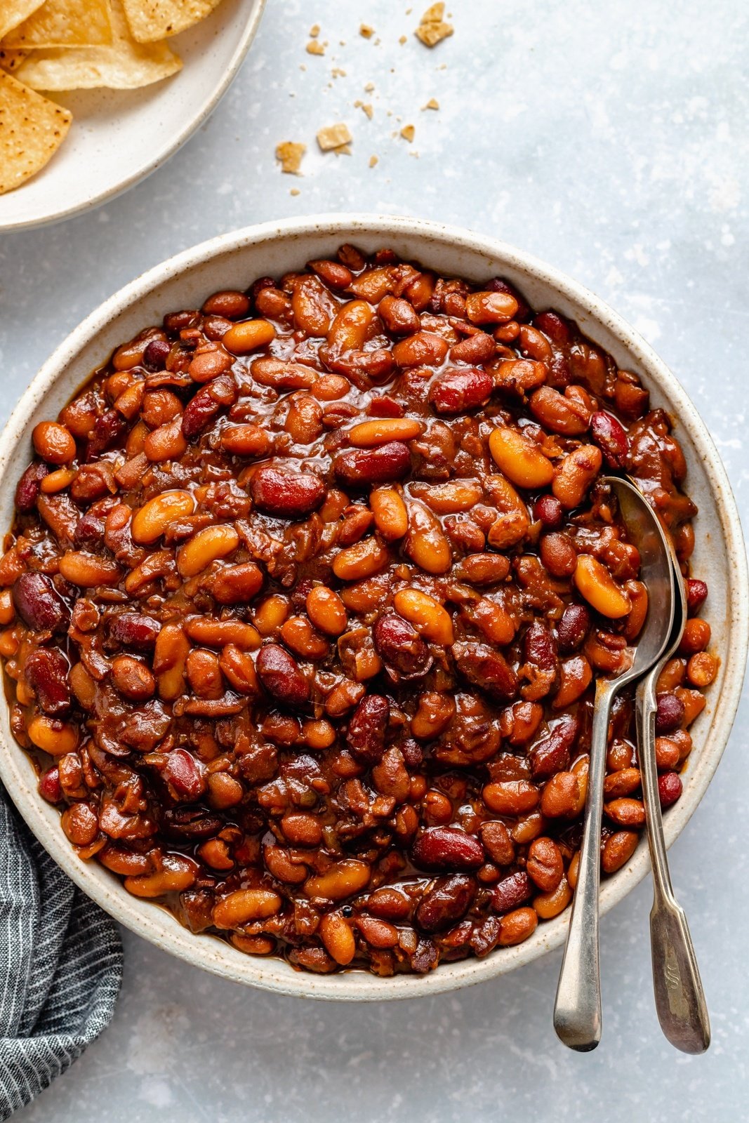 slow cooker baked beans in a bowl